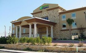 Holiday Inn Express & Suites Fredericksburg By Ihg